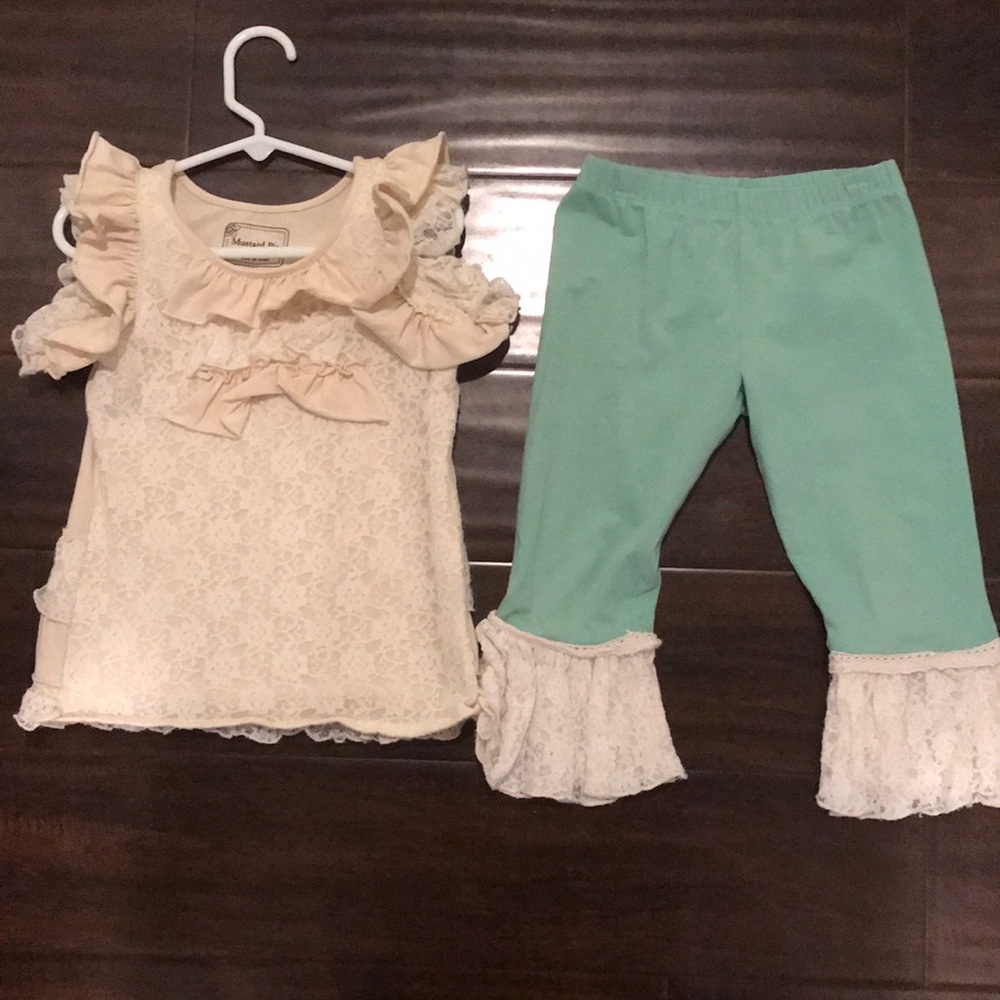 Mustard Pie outfit